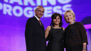 Clinton's Inner Circle: Whoever Told Hillary to Use Private Server Should Be 'Drawn and Quartered'
